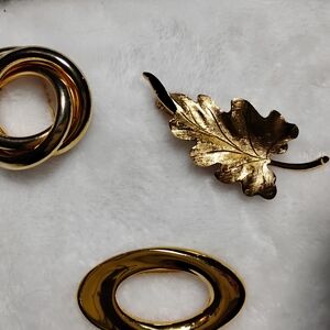 Gold Leaf Brooch and Knot Accessories Set